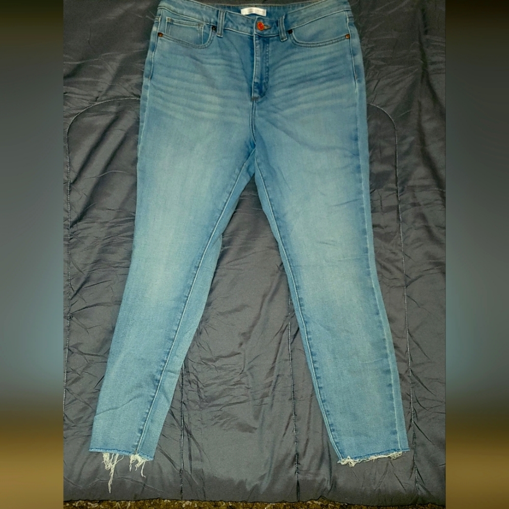 Lauren Conrad High-Rise Skinny Jeans, Light Wash, Size 14 – Stylish Jeans